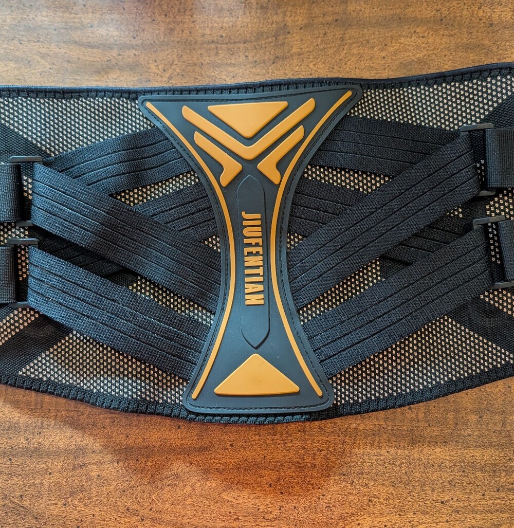 Juefitman Adjustable Back Support Belt in Black and Yellow